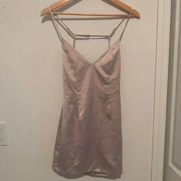 Superdown Nicole Mini Dress in Nude Sz XS - Picture 8 of 8